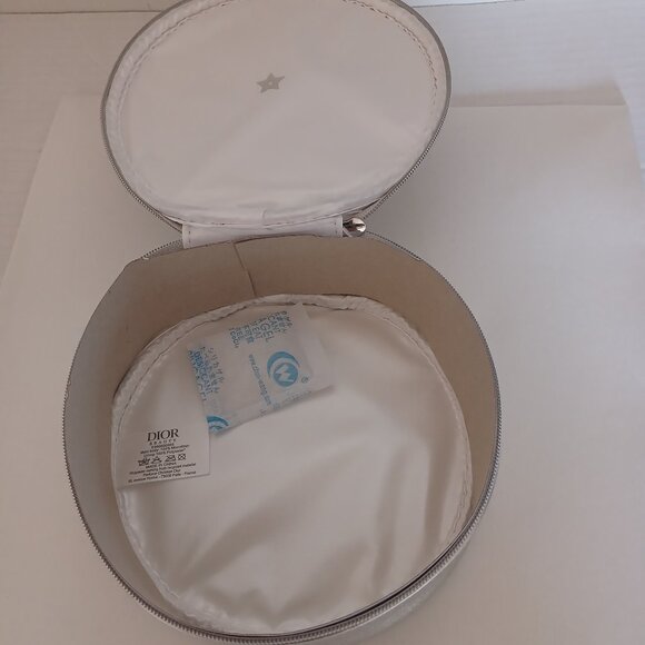CD Christian Dior Parfums Cosmetic Bag Travel Pouch Round Silver - Picture 4 of 9